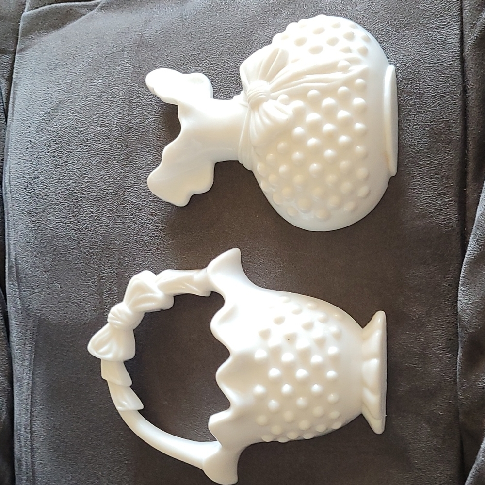 - Vintage Cottagecore Wall Pockets
